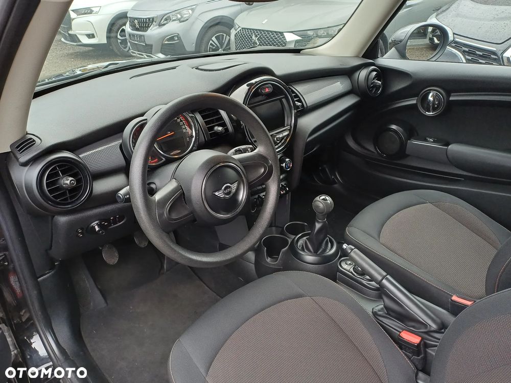 MINI Cooper John Works Trim - 13