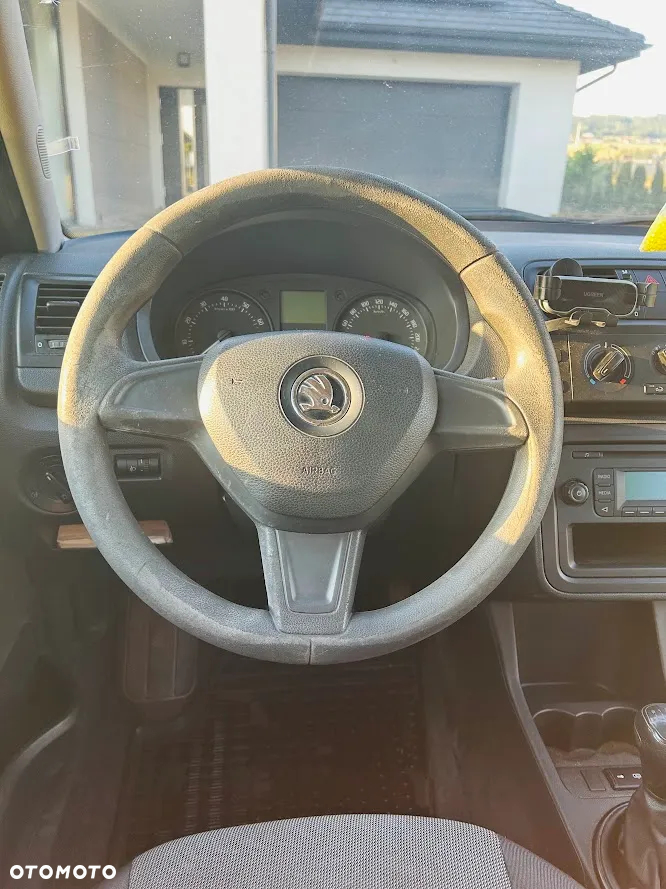 Skoda Fabia - 6