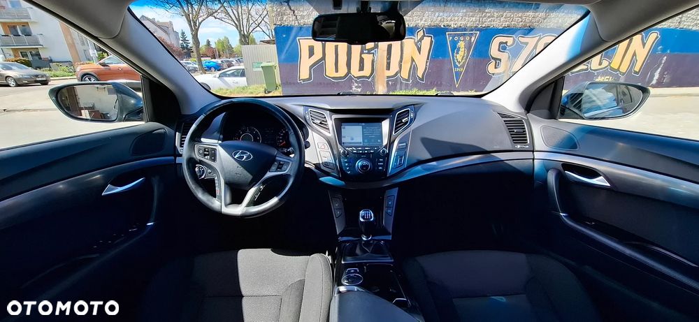 Hyundai i40 Kombi blue 1.6 CRDi Space Plus - 12