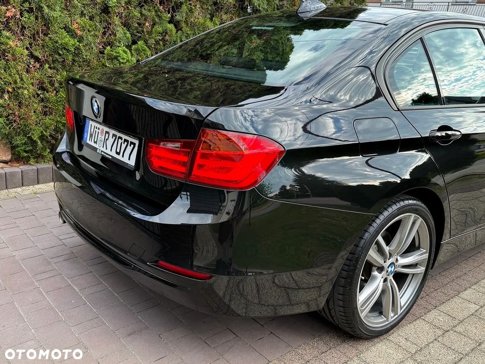 BMW Seria 3 318d Blue Performance Sport Line - 13