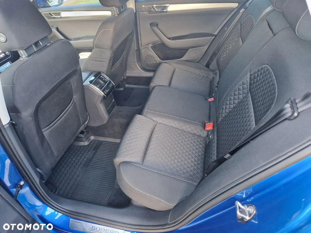 Skoda Superb 2.0 TSI 4x4 Ambition DSG - 8