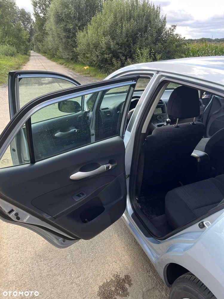 Toyota Auris 2.0 D-4D Sol - 21