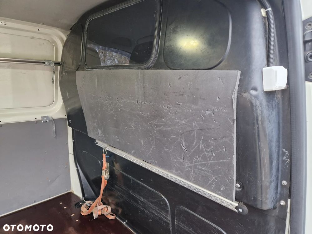 Volkswagen Transporter - 17