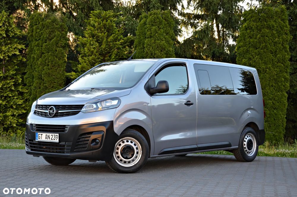 Opel Vivaro Standard Flexcab - 8
