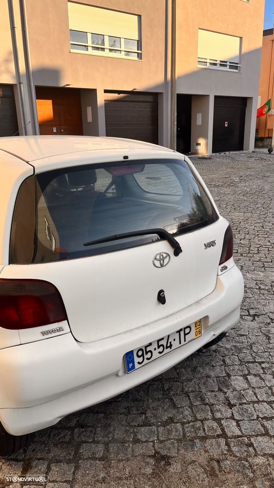 Toyota Yaris 1.4 D-4D - 3