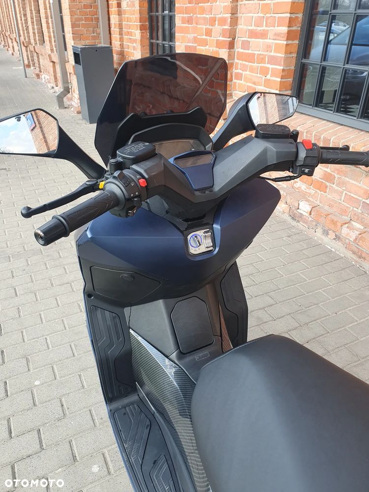 Yamaha Inny - 17