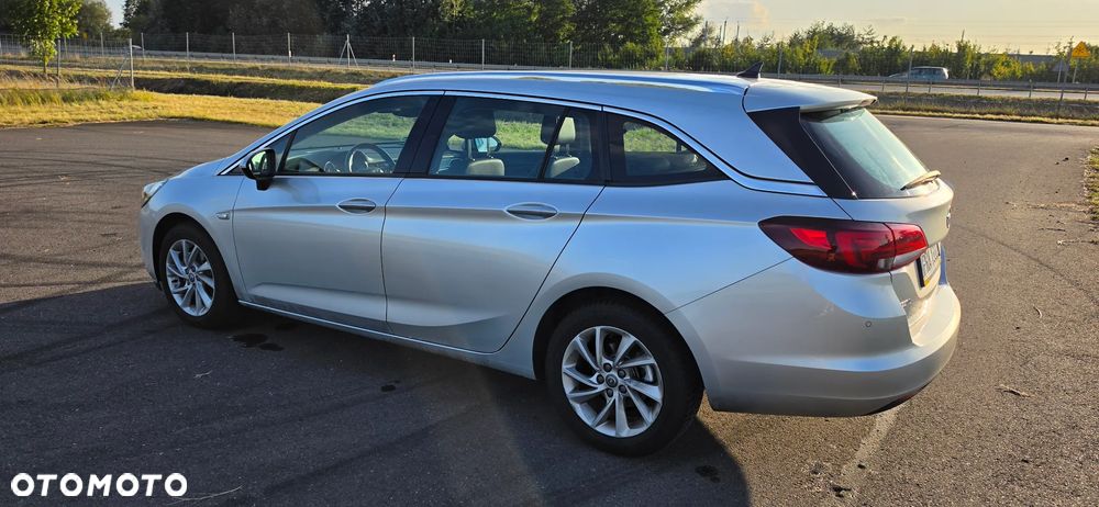 Opel Astra 1.6 D (CDTI) Start/Stop Innovation - 10