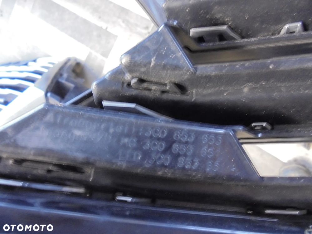 VW PASSAT B8 GRILL - 4