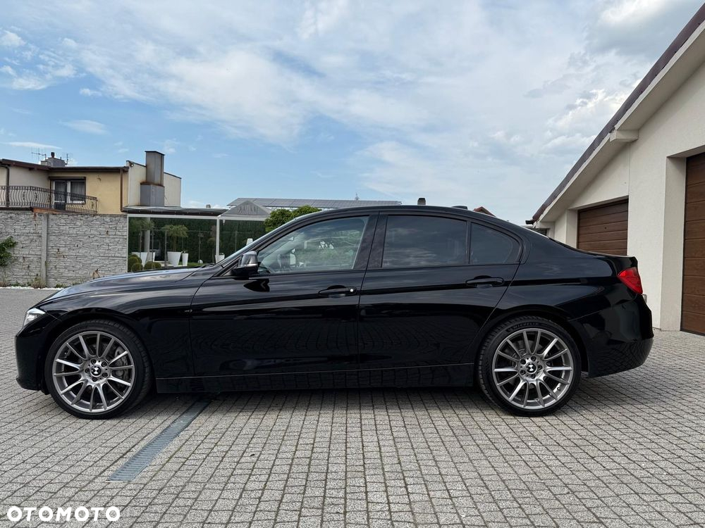 BMW Seria 3 335i Touring Sport Line - 8