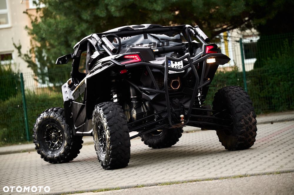 Can-Am Maverick - 24