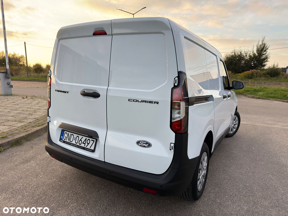 Ford Transit Courier - 5