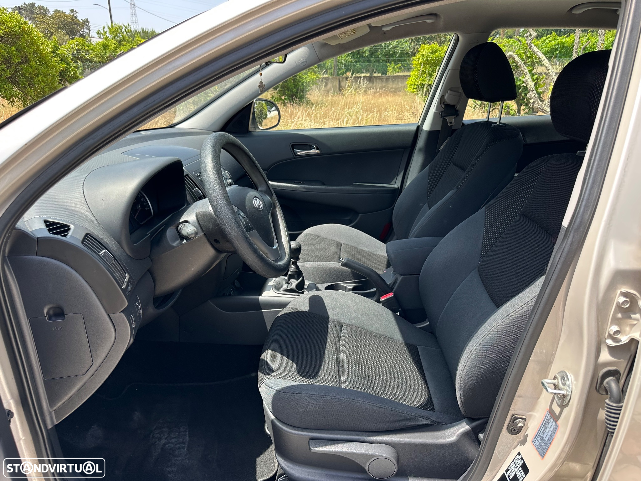 Hyundai i30 CW 1.6 CRDi Blue Comfort - 12
