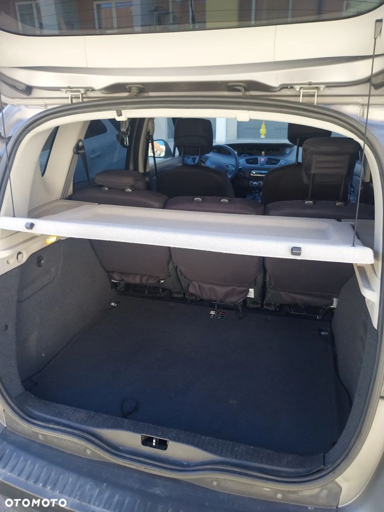 Renault Scenic 1.6 16V Authentique - 15