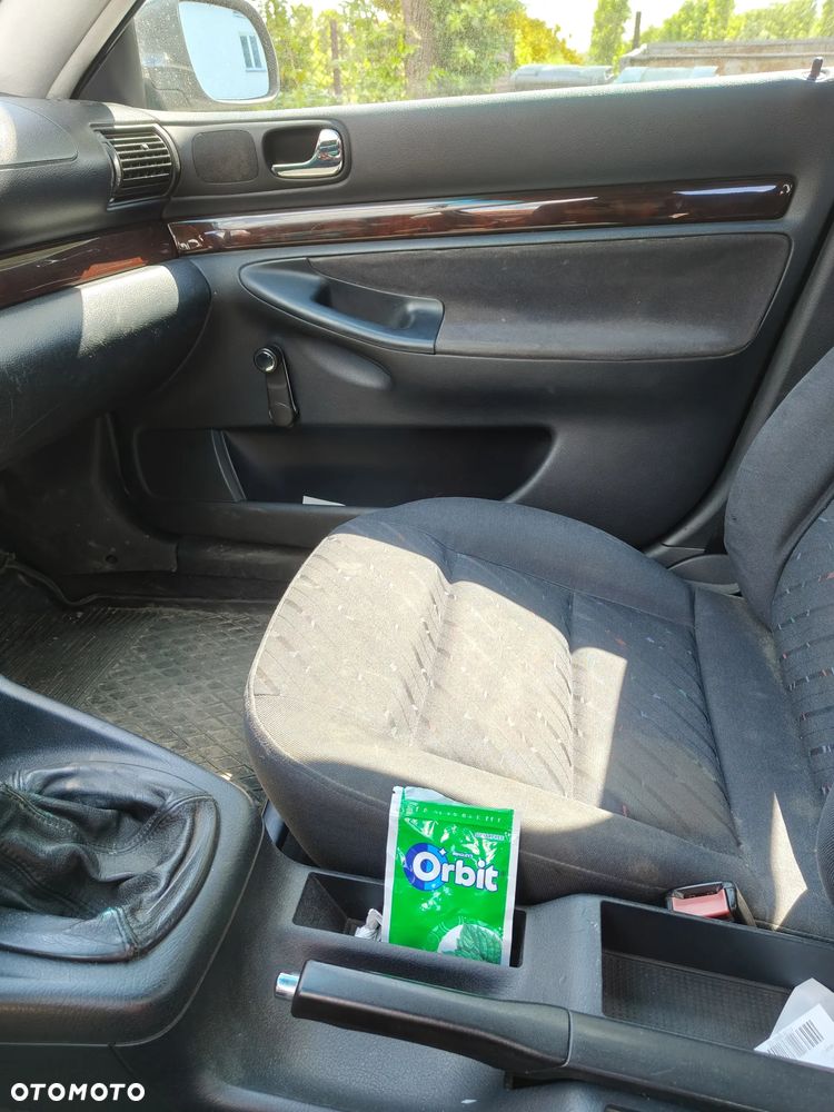 Audi A4 Limousine 1.8 - 9