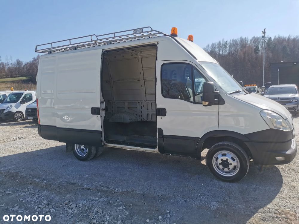 Iveco Daily 35C13 blaszak 130KM blizniak L3H3 długi wysoki Klima Bagażachowy Hak L2H3 - 8