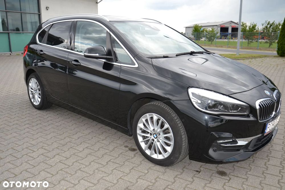 BMW Seria 2 218d - 10