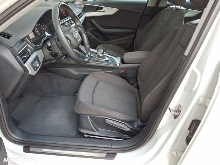 Audi A4 35 TDI S tronic - 12