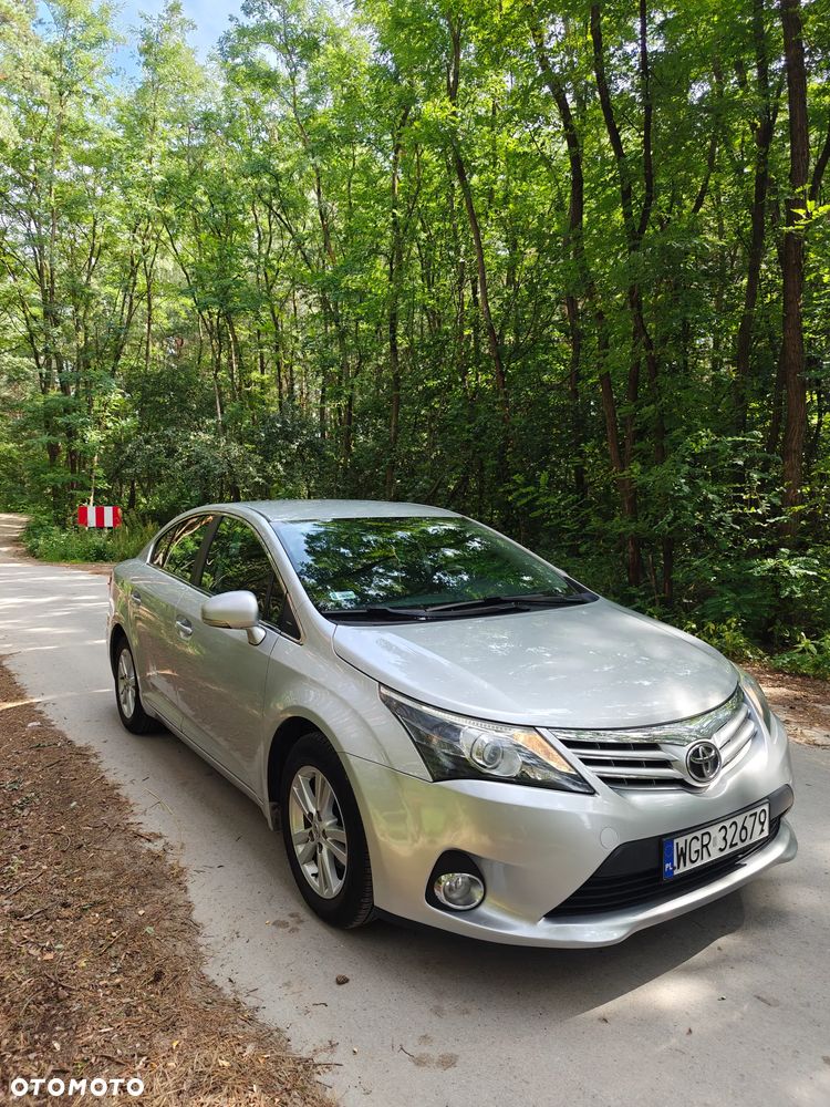 Toyota Avensis 2.0 D-4D Premium - 6