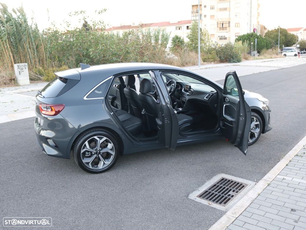 Kia Ceed 1.6 CRDi TX - 12