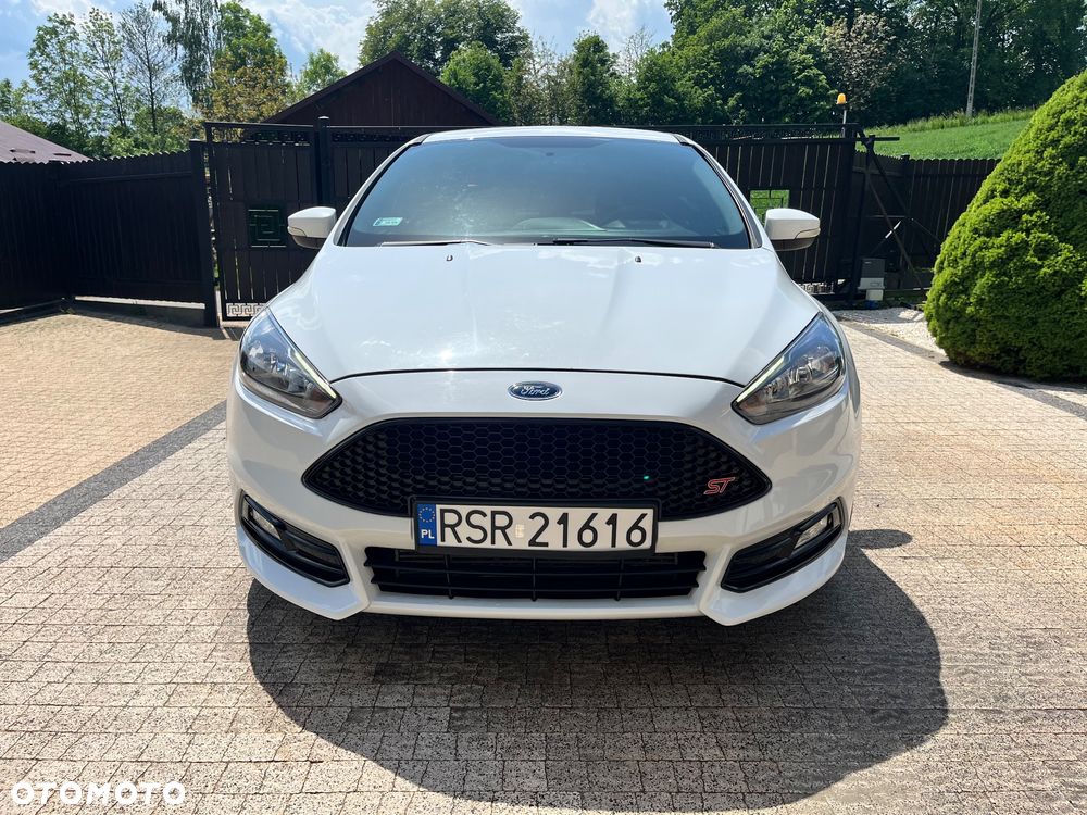 Ford Focus 2.0 EcoBoost ST - 9