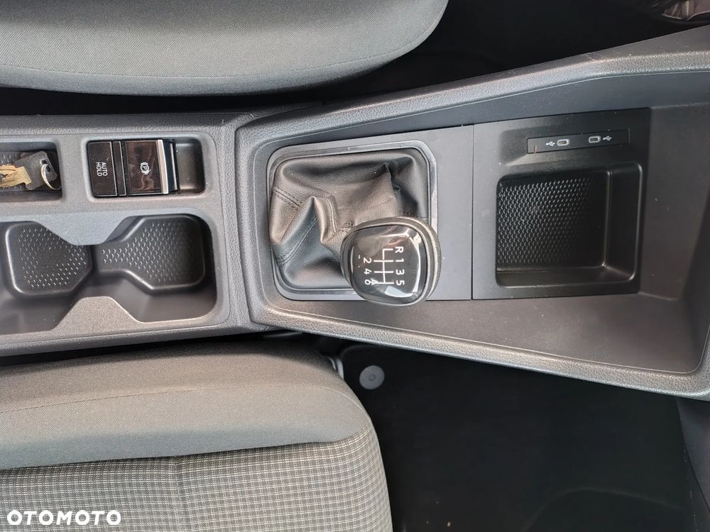 Volkswagen Caddy 1.5 TSI Style - 30