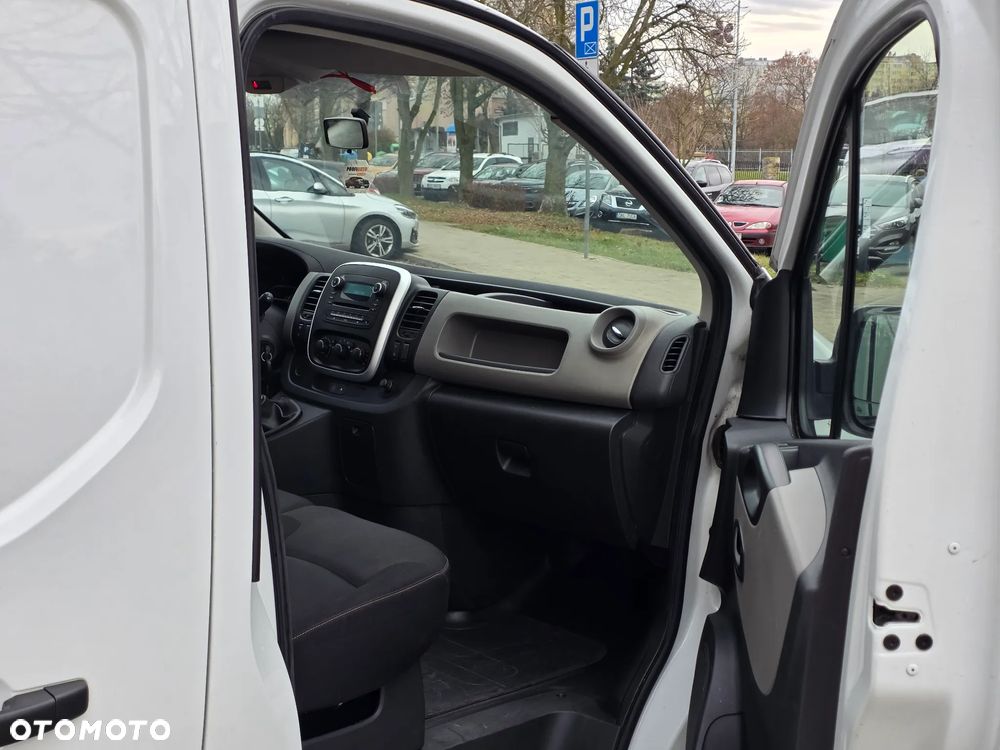 Renault Trafic - 18
