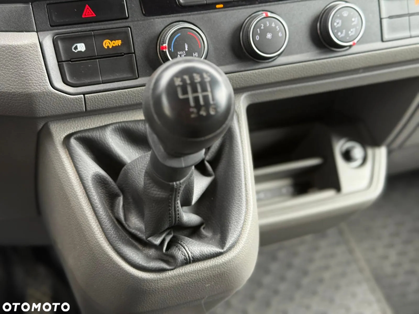 Volkswagen Crafter - 11