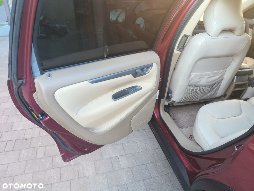 Volvo XC 70 2.5T AWD Ocean Race - 16