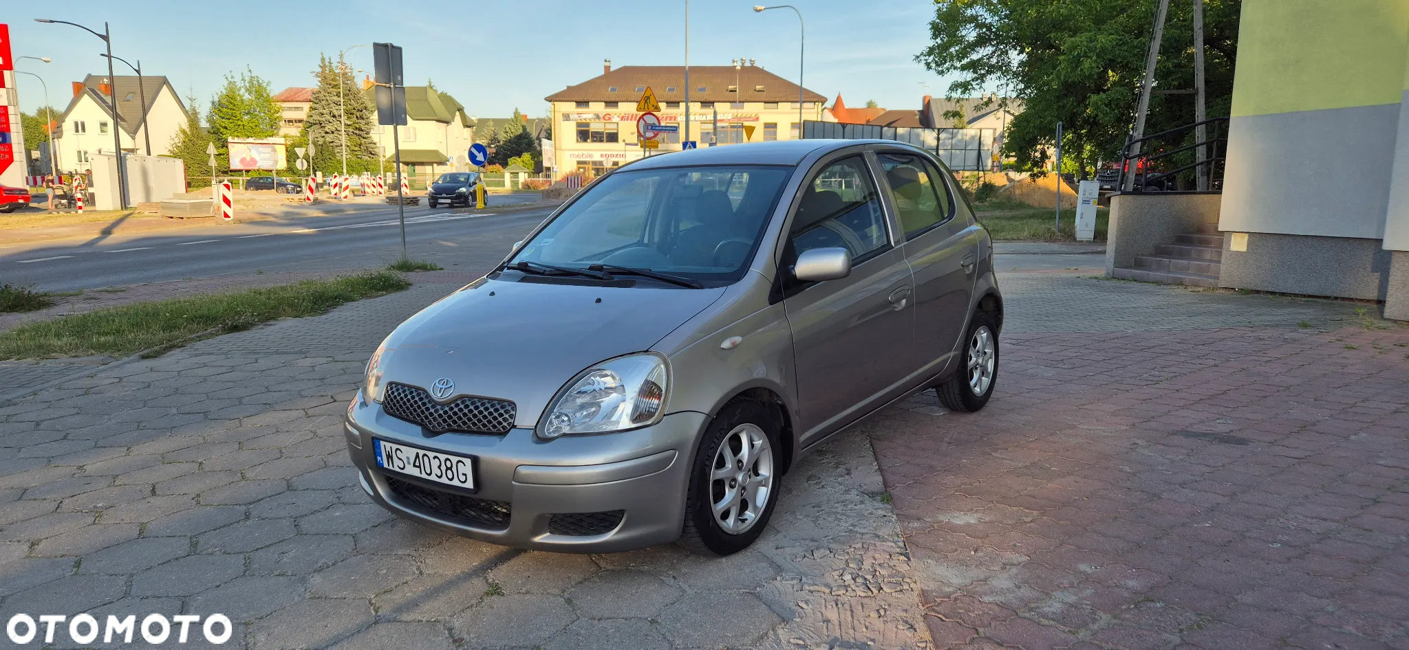 Toyota Yaris 1.4 D-4D Sol - 2