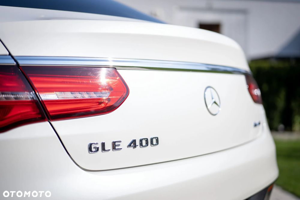 Mercedes-Benz GLE 400 4Matic 7G-TRONIC AMG Line - 12