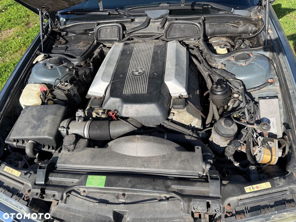 BMW Seria 7 740i - 6