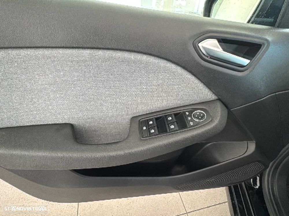 Renault Clio 1.0 TCe Techno — fotografia 12