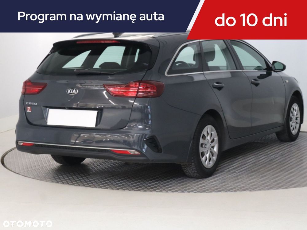 Kia Ceed - 7