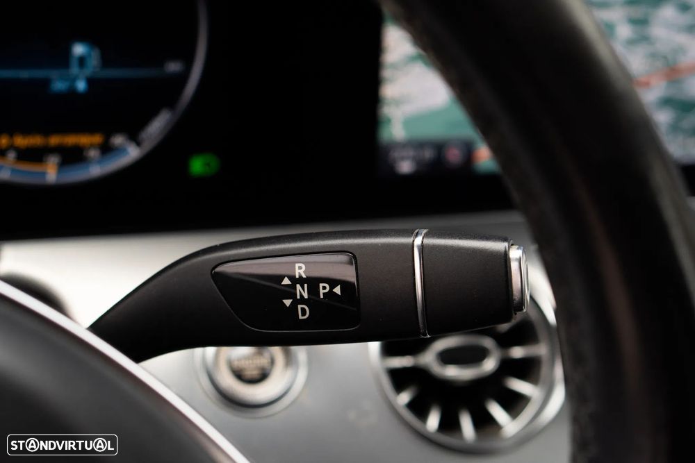 Mercedes-Benz E 220 d AMG Line - 33