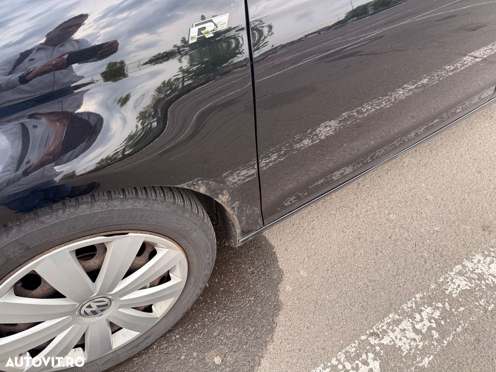 Volkswagen Golf 2.0 TDI DPF DSG Sportline - 5