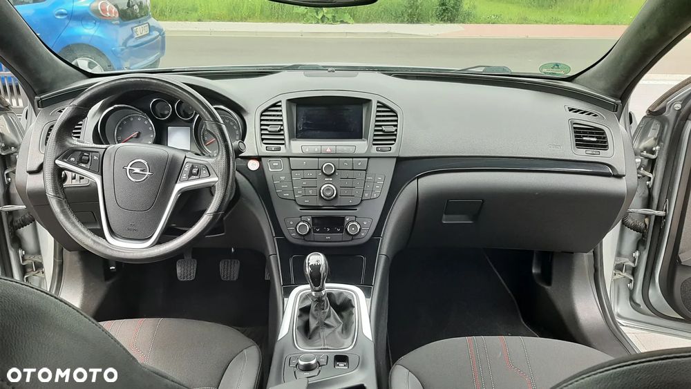 Opel Insignia - 16