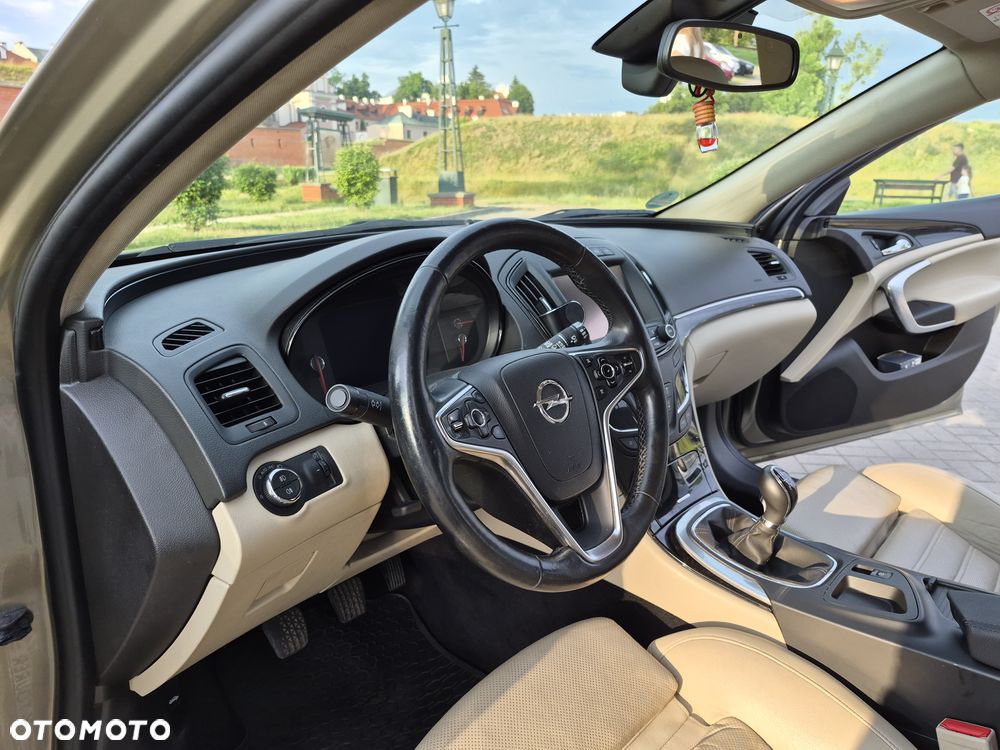 Opel Insignia 2.0 CDTI 4x4 Exclusive S&S - 23