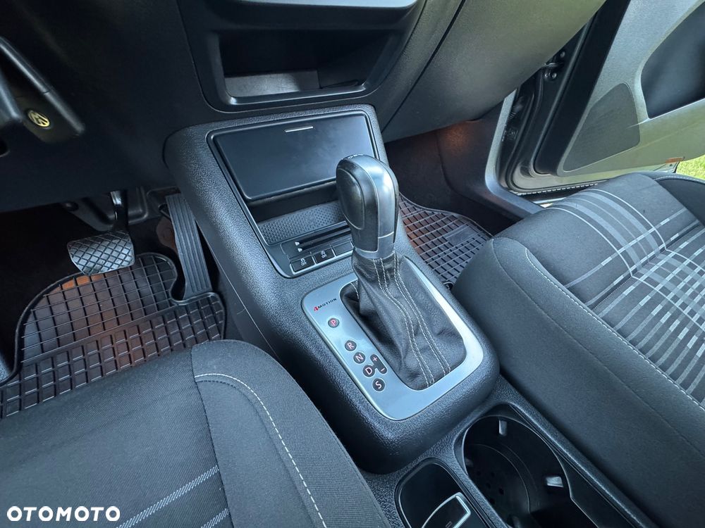 Volkswagen Tiguan 2.0 TDI DPF 4Motion BlueMotion Technology DSG Lounge Sport & Style - 36
