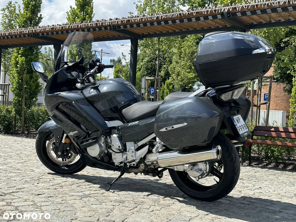 Yamaha FJR - 7