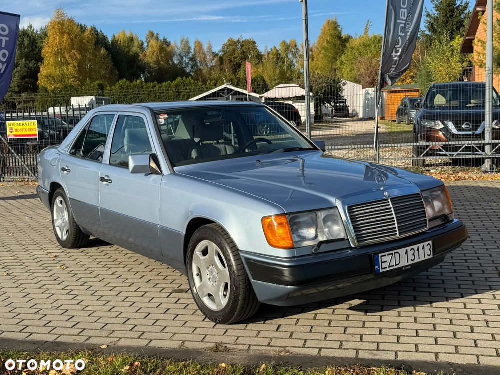 Mercedes-Benz W124 1991 photo 3