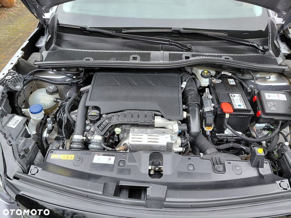 Peugeot 2008 1.2 PureTech Active S&S - 17