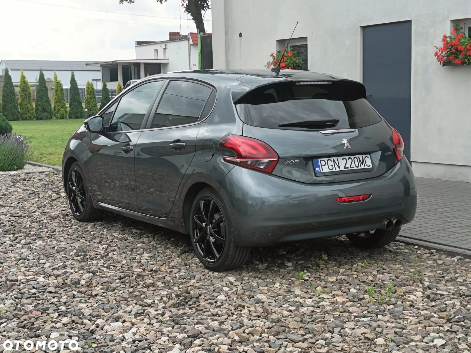 Peugeot 208 1.2 PureTech Allure - 9