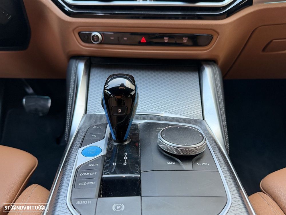 BMW i4 eDrive40 Pack Desportivo M - 11