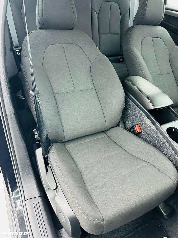 Volvo XC 40 T2 AT8 Momentum - 23