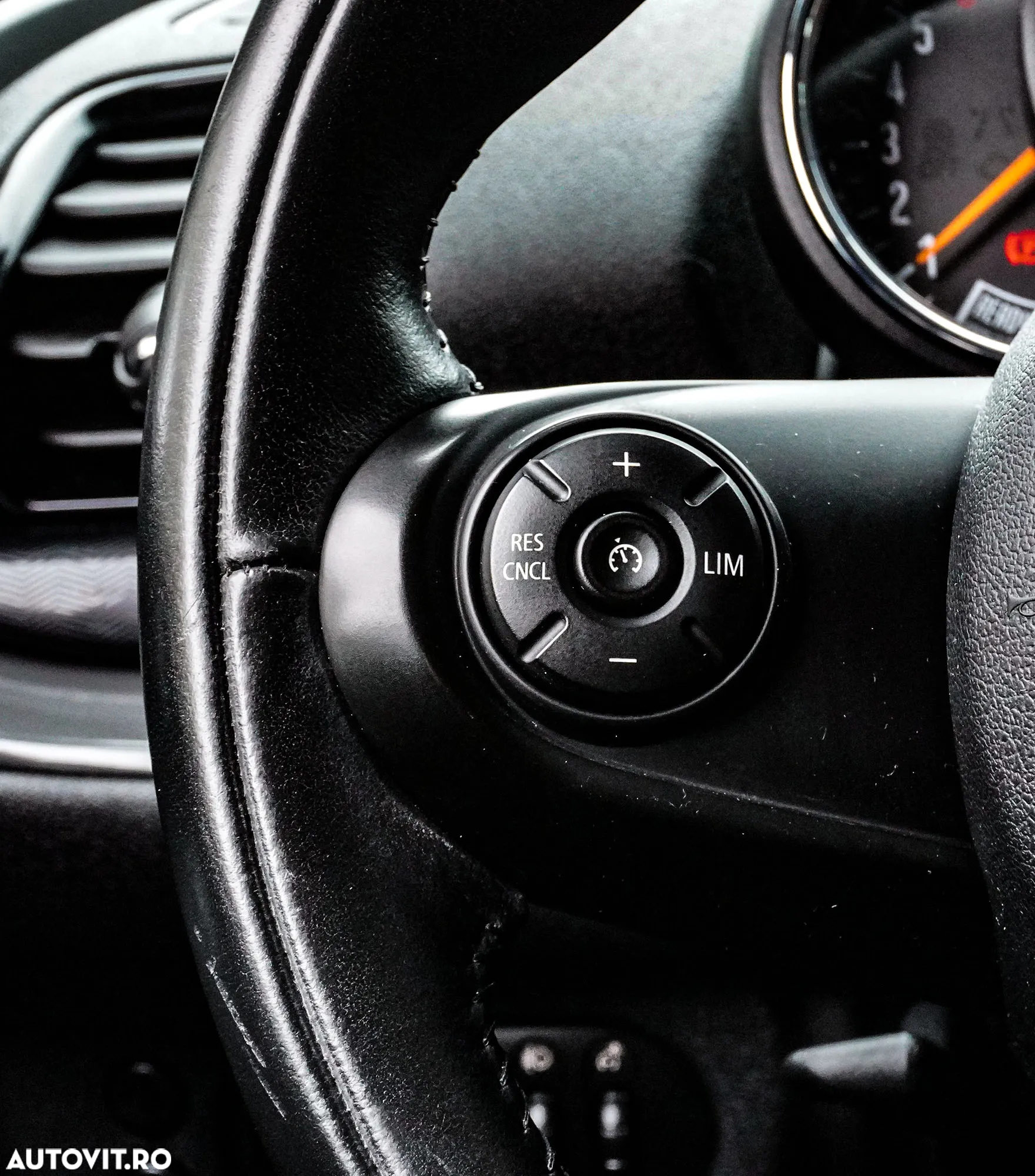 Mini Clubman One D - 28