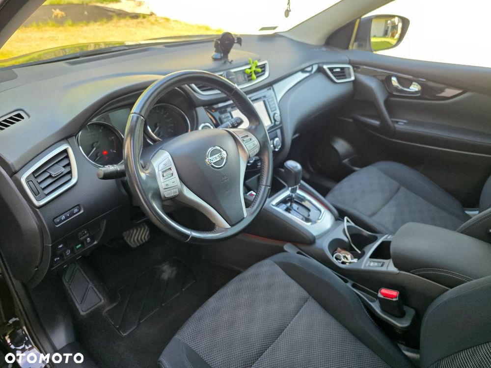 Nissan Qashqai 1.6 DCi Xtronic N-Connecta - 11