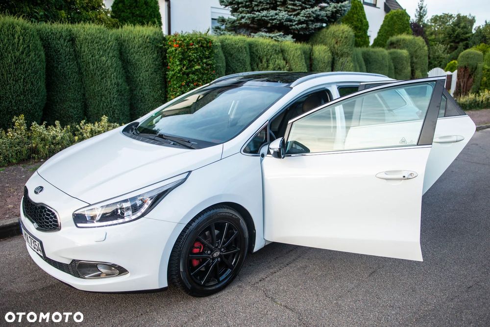 Kia Ceed 1.6 GDI DCT Platinum Edition - 15