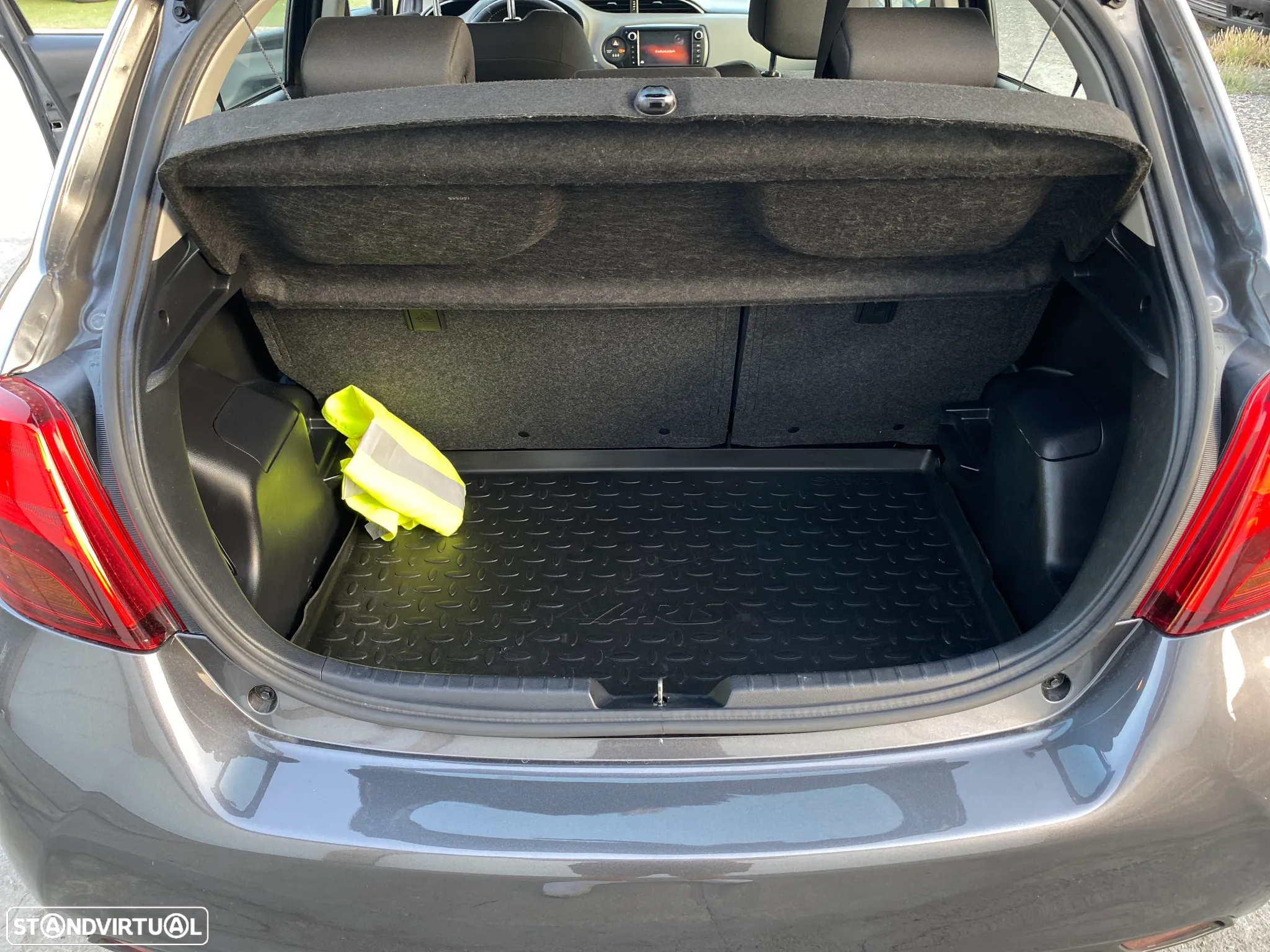 Toyota Yaris 1.0 VVT-i ACtive+AC - 19