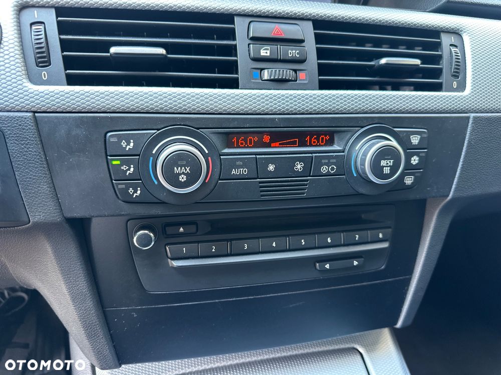 BMW Seria 3 - 25