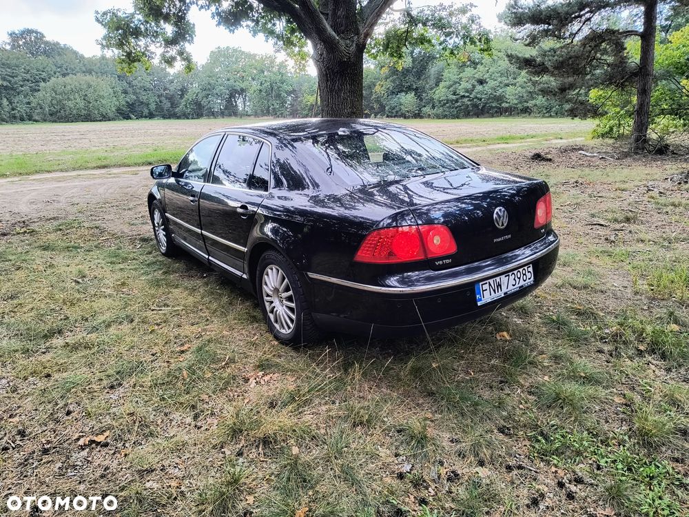 Volkswagen Phaeton - 1